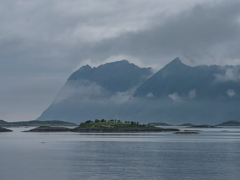 Bergsfjorden sett fra hamn. Photo: Jarle Waehler Statens vegvesen