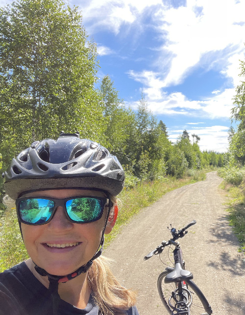 bike-package-best-western-leto-arena-and-happy-cyclist-norway-by-bike