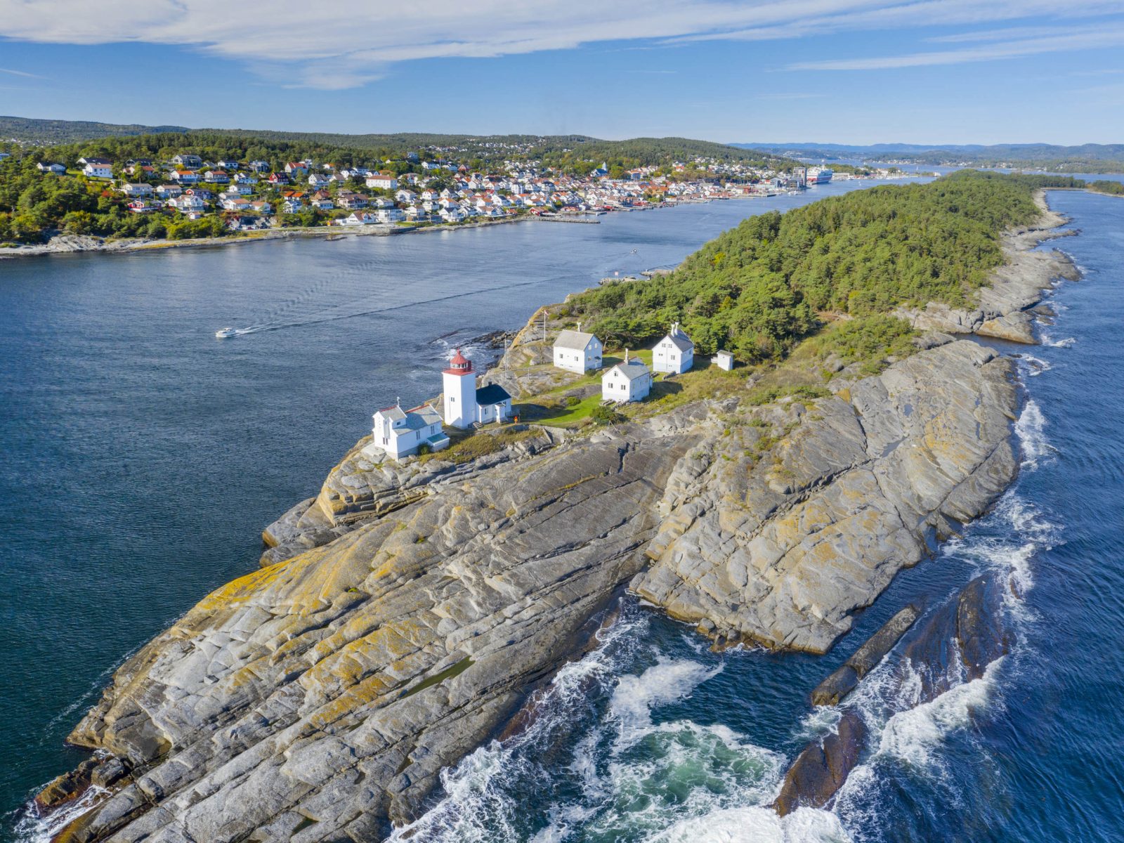 7.Langøytangen Lighthouse-Vidar Moløkken-Visit Norway-norway-by-bike