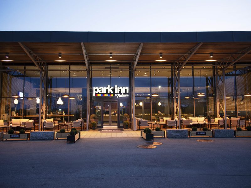 park-inn-by-radisson-oslo-airport-hotel-west-exterior2-norway-by-bike